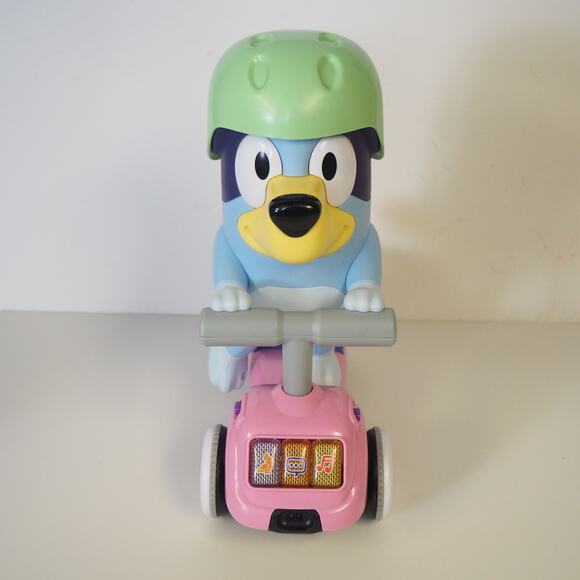 VTech Bluey Scooter Time Bluey- Tested and Works Moves Plays Music & Games - Picture 2 of 7